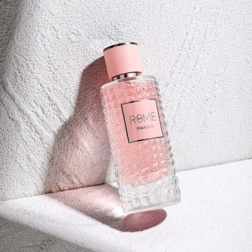 Presentación del set Paradox con diseño sofisticado.